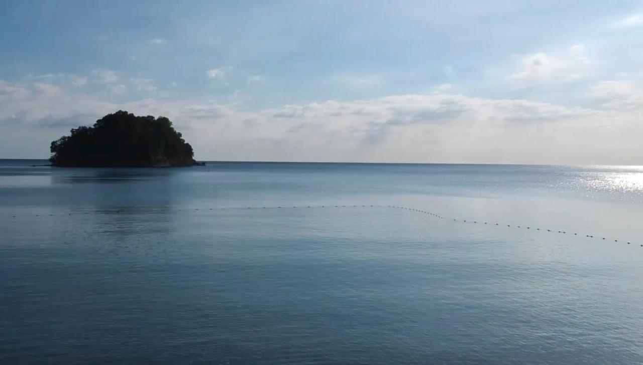 Playa La Caleta Bataan Hotel Morong  Ngoại thất bức ảnh