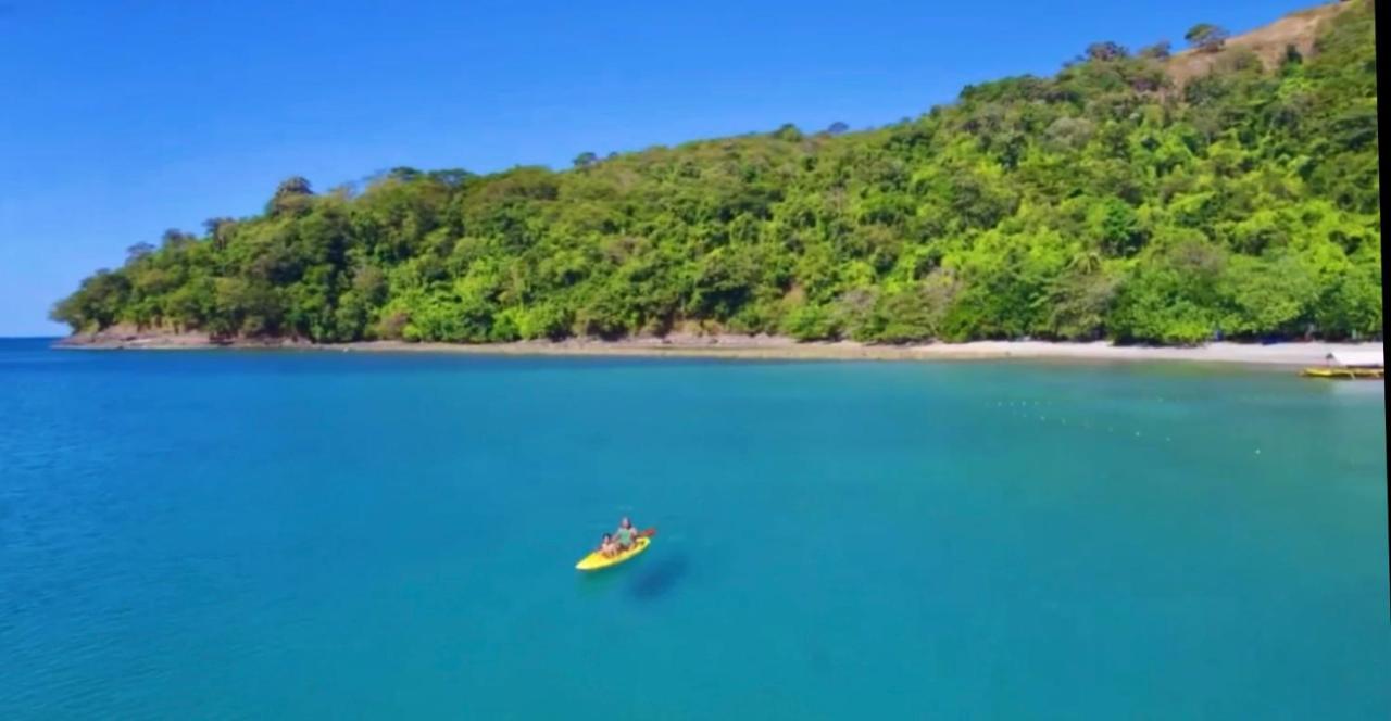 Playa La Caleta Bataan Hotel Morong  Ngoại thất bức ảnh